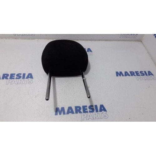 Citroen - C3 - Headrest