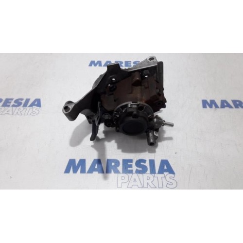 Peugeot - 5008 - Kraftstoffpumpe Mechanisch