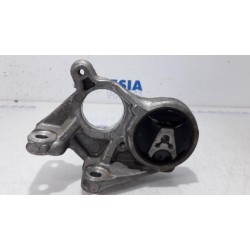 Peugeot - 5008 - Engine mount