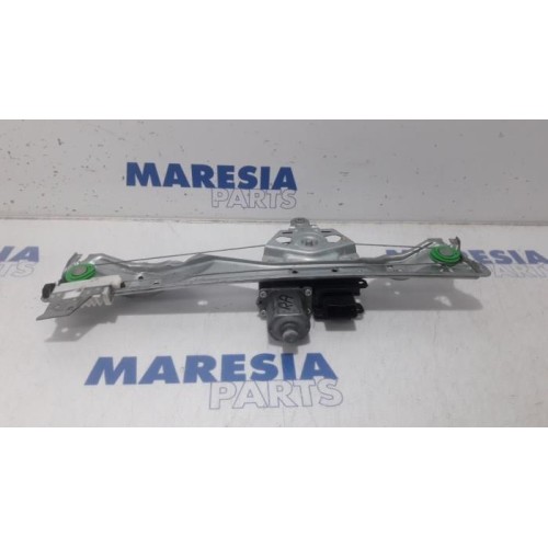 Peugeot - 308 - Rear door window mechanism 4-door, right