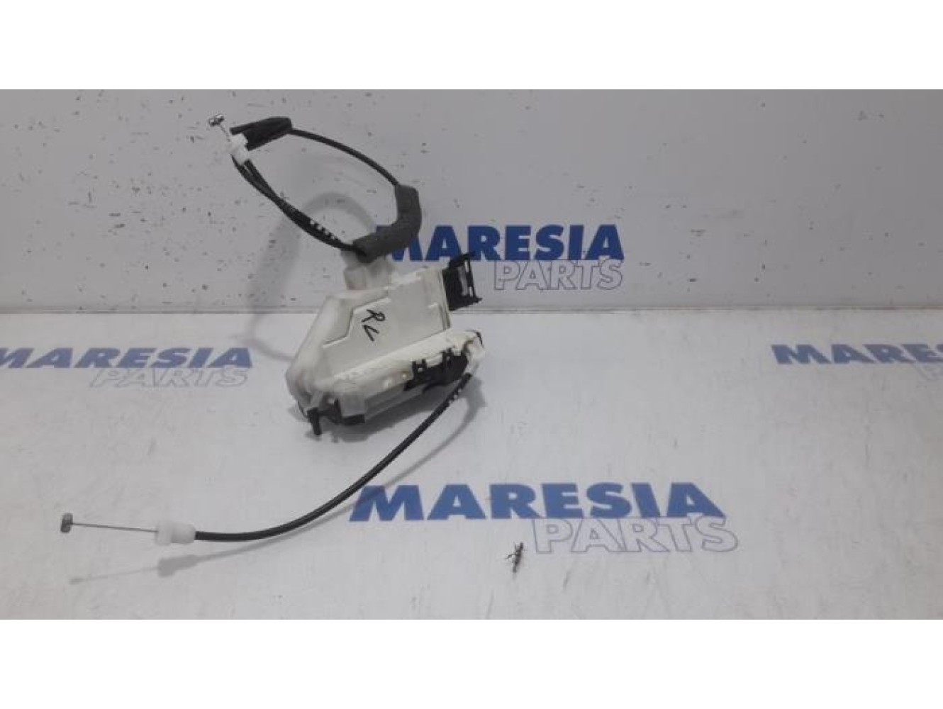 Peugeot - 308 - Front door lock mechanism 4-door, right