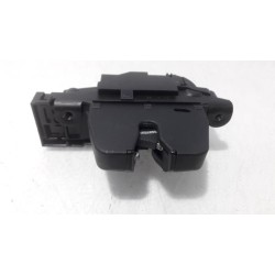 Peugeot - 308 - Tailgate lock mechanism