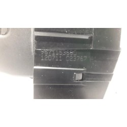 Peugeot - 308 - Tailgate lock mechanism