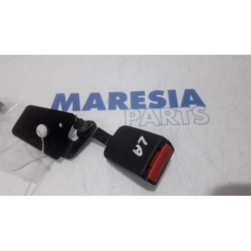 Peugeot - 308 - Rear seatbelt buckle, left