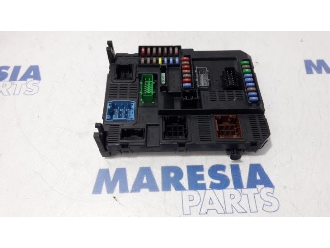 Peugeot - 208 - Fuse box