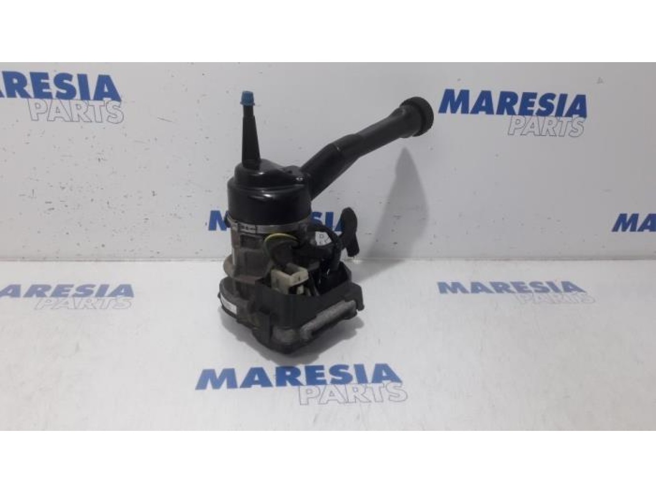 Peugeot - 308 - Power steering pump