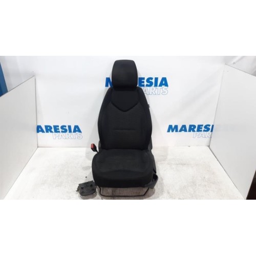 Peugeot - 308 - Stoel links