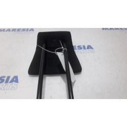 Citroen - C3 Picasso - Headrest
