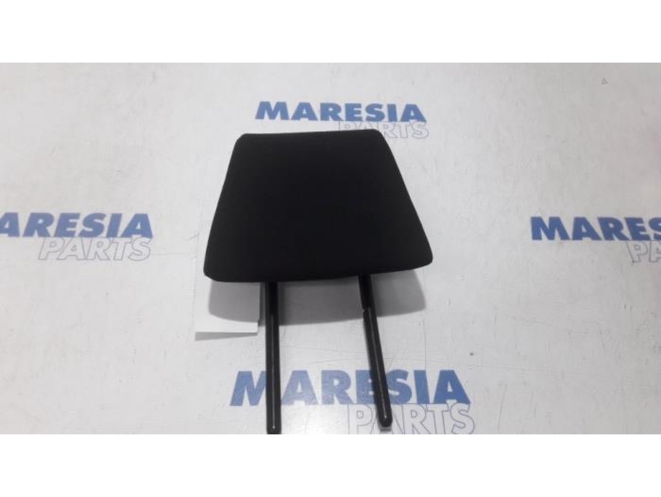 Citroen - C3 Picasso - Headrest