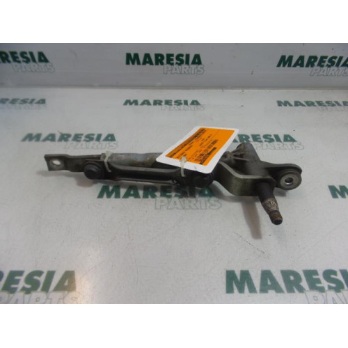 Peugeot - 407 - Wiper mechanism