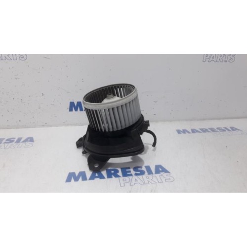 Fiat - Punto Evo - Kachel Ventilatiemotor