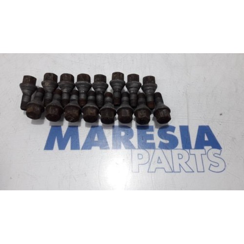 Fiat - Bravo - Set of wheel bolts