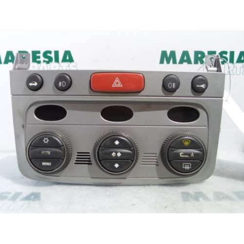 Alfa Romeo - 147 - Panneau de commandes chauffage