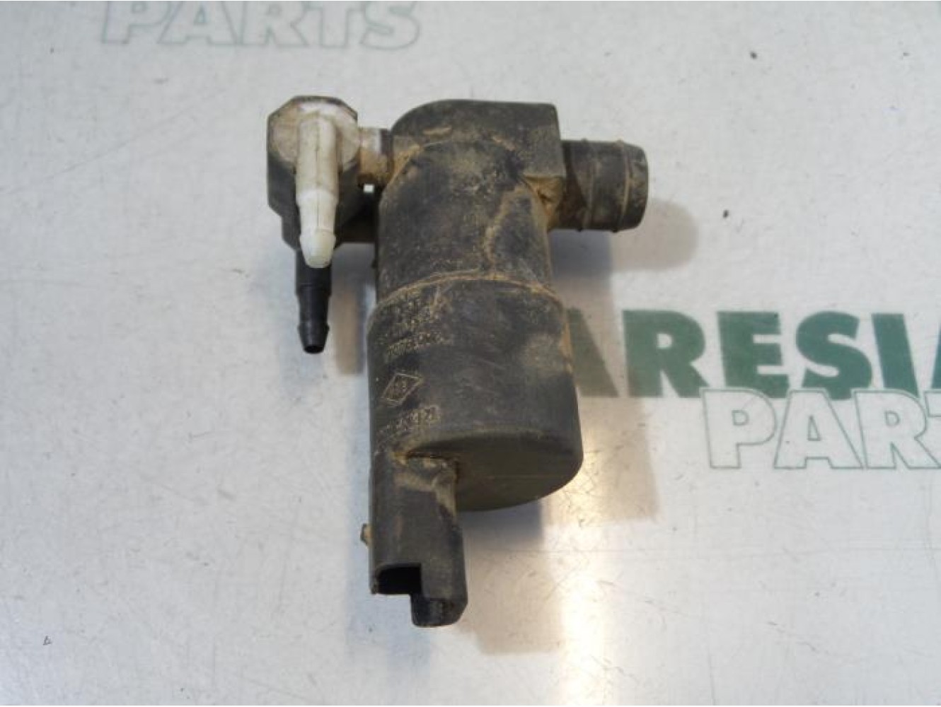 Renault - Laguna - Windscreen washer pump