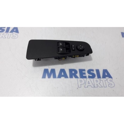 Fiat - Bravo - Multi-functional window switch