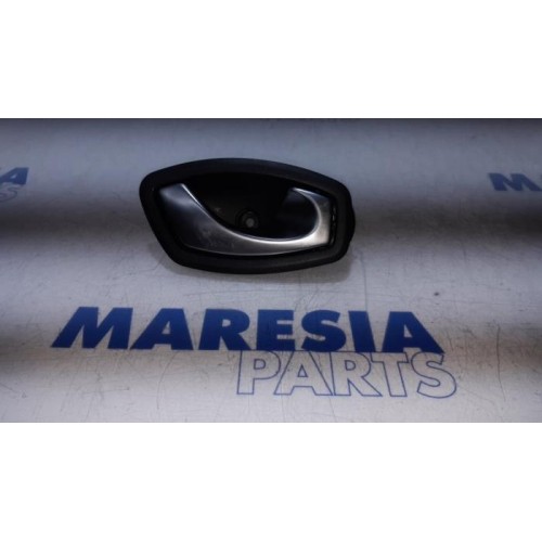 Renault - Scenic - Front door handle 4-door, right