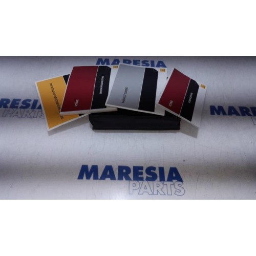 Renault - Scenic - Instruction Booklet