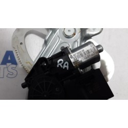 Renault - Scenic - Rear door window mechanism 4-door, right