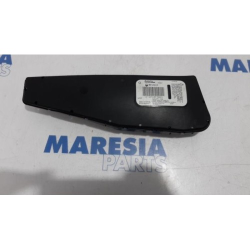 Renault - Scenic - Side Airbag