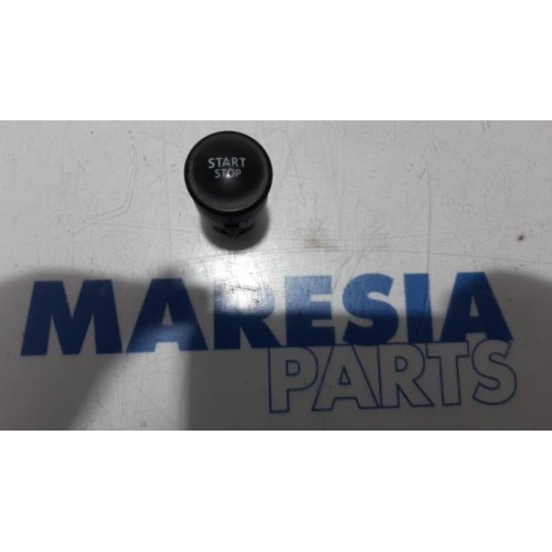 Renault - Scenic - Start/stop switch