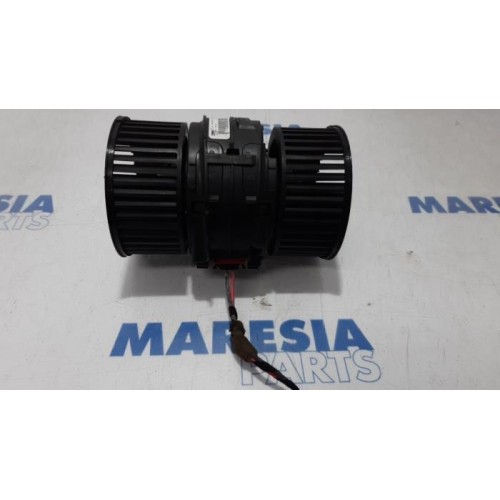 Renault - Scenic - Heating and ventilation fan motor