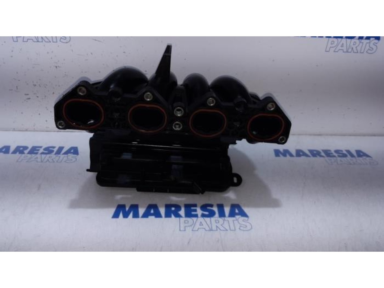Peugeot - 206 - Intake manifold