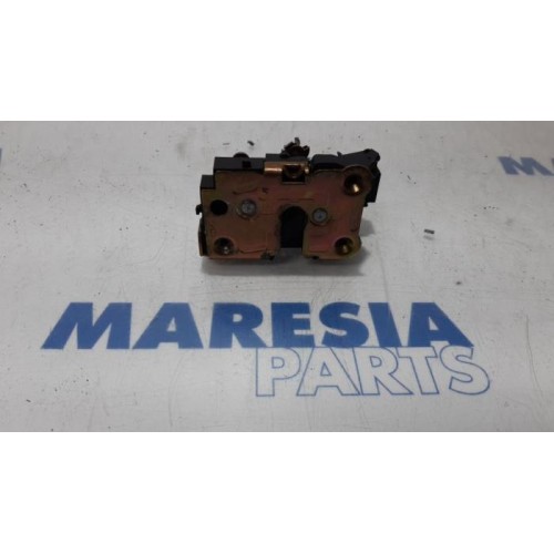 Renault - Kangoo - Door lock mechanism 2-door, right