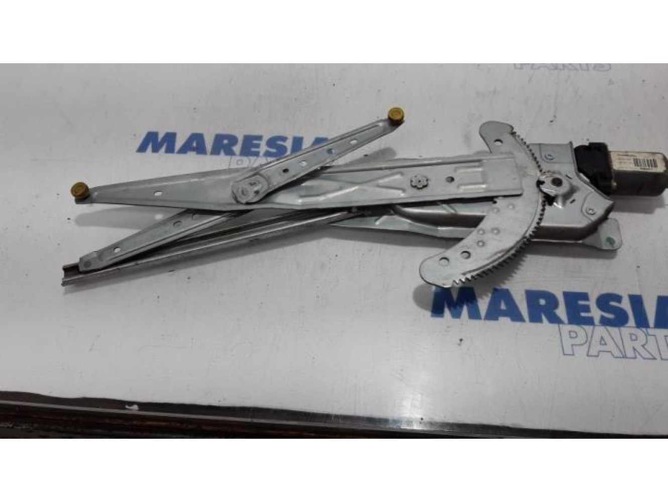 Renault - Kangoo - Fenstermechanik 2-türig links vorne