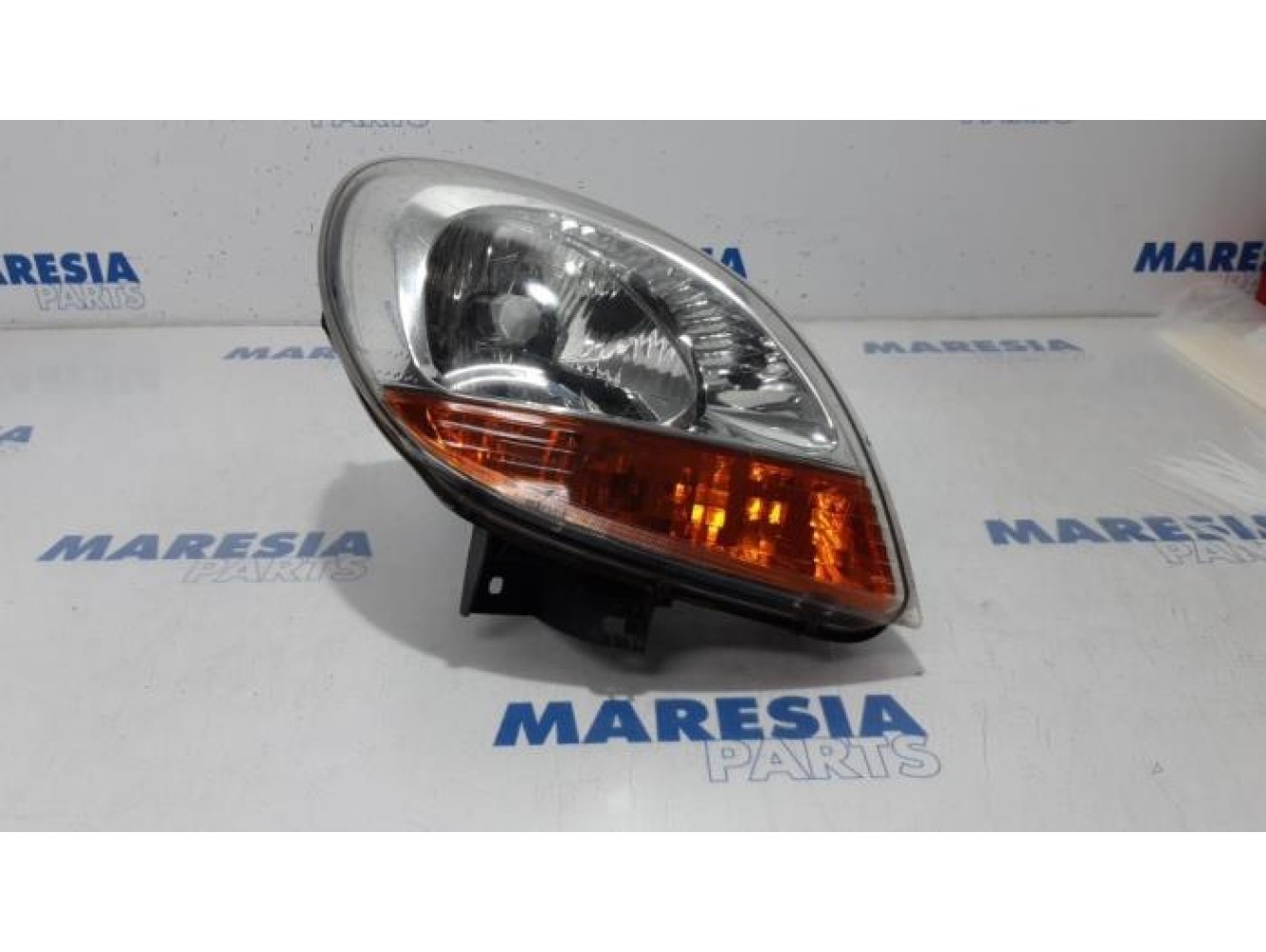 Renault - Kangoo - Phare droit