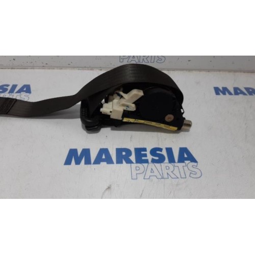 Fiat - Punto - Front seatbelt, left
