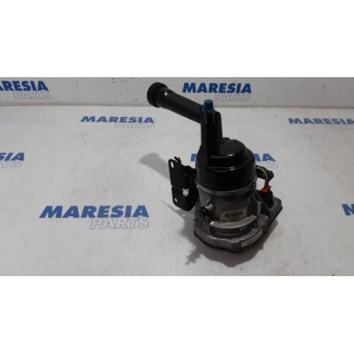 Peugeot - 308 - Power steering pump