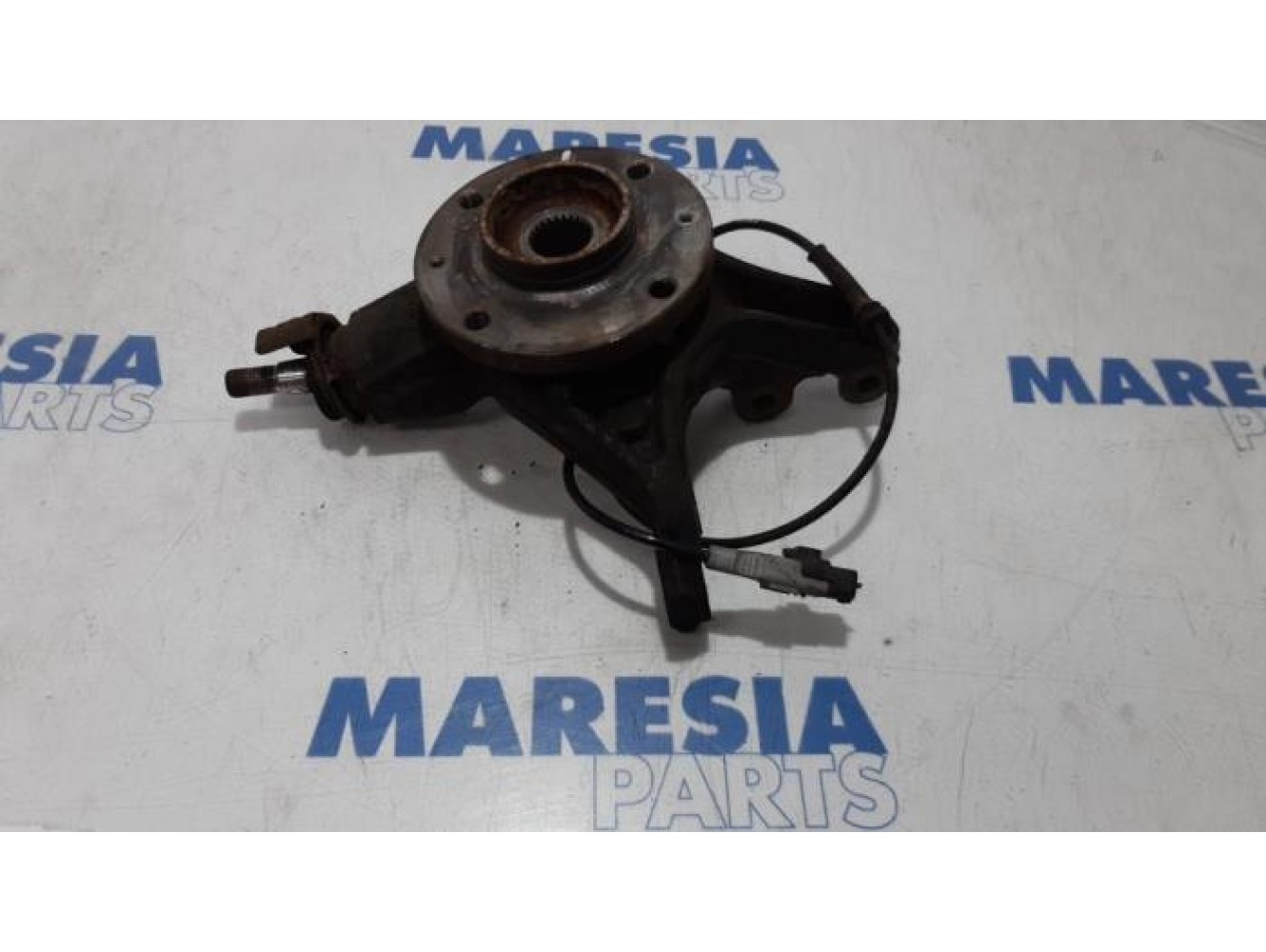 Peugeot - 308 - Achsschenkel links vorne