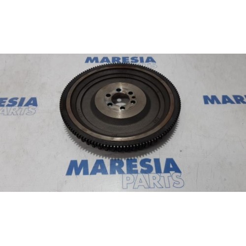 Renault - Clio - Flywheel