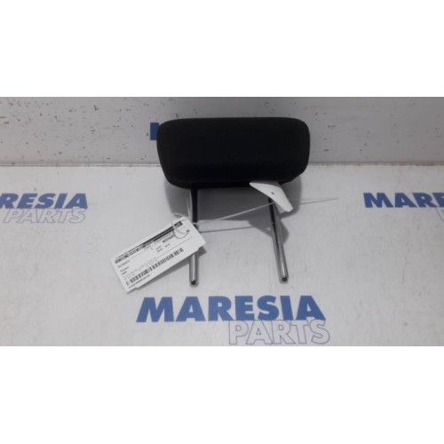 Peugeot - 3008 - Headrest
