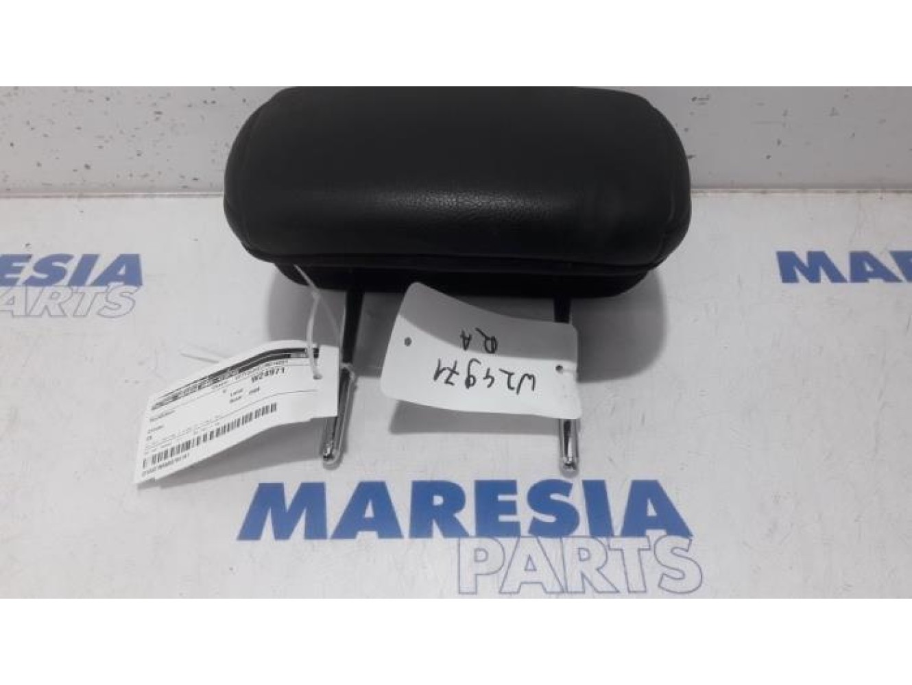Citroen - C6 - Headrest