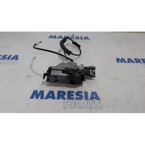 Peugeot - 308 - Rear door mechanism 4-door, right