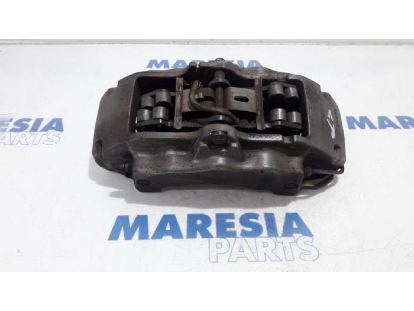 Audi - Q7 - Front brake calliper, right