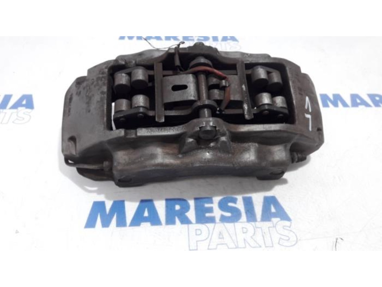 Audi - Q7 - Front brake calliper, left