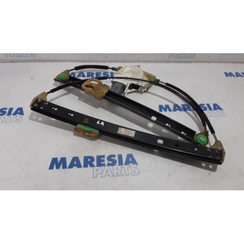 Audi - Q7 - Rear door window mechanism 4-door, left