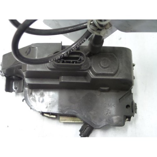 Renault - Megane - Front door lock mechanism 4-door, right