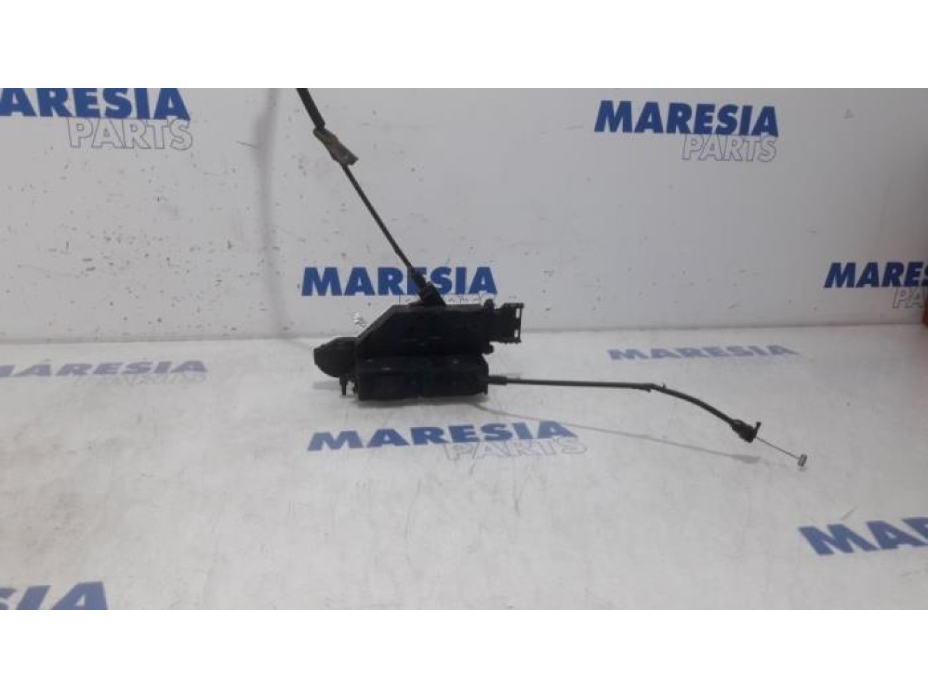 Peugeot - 207 - Front door lock mechanism 4-door, right