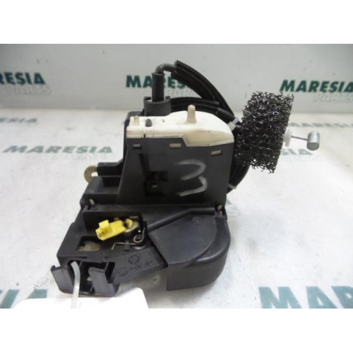 Renault - Clio - Door lock mechanism 2-door, left