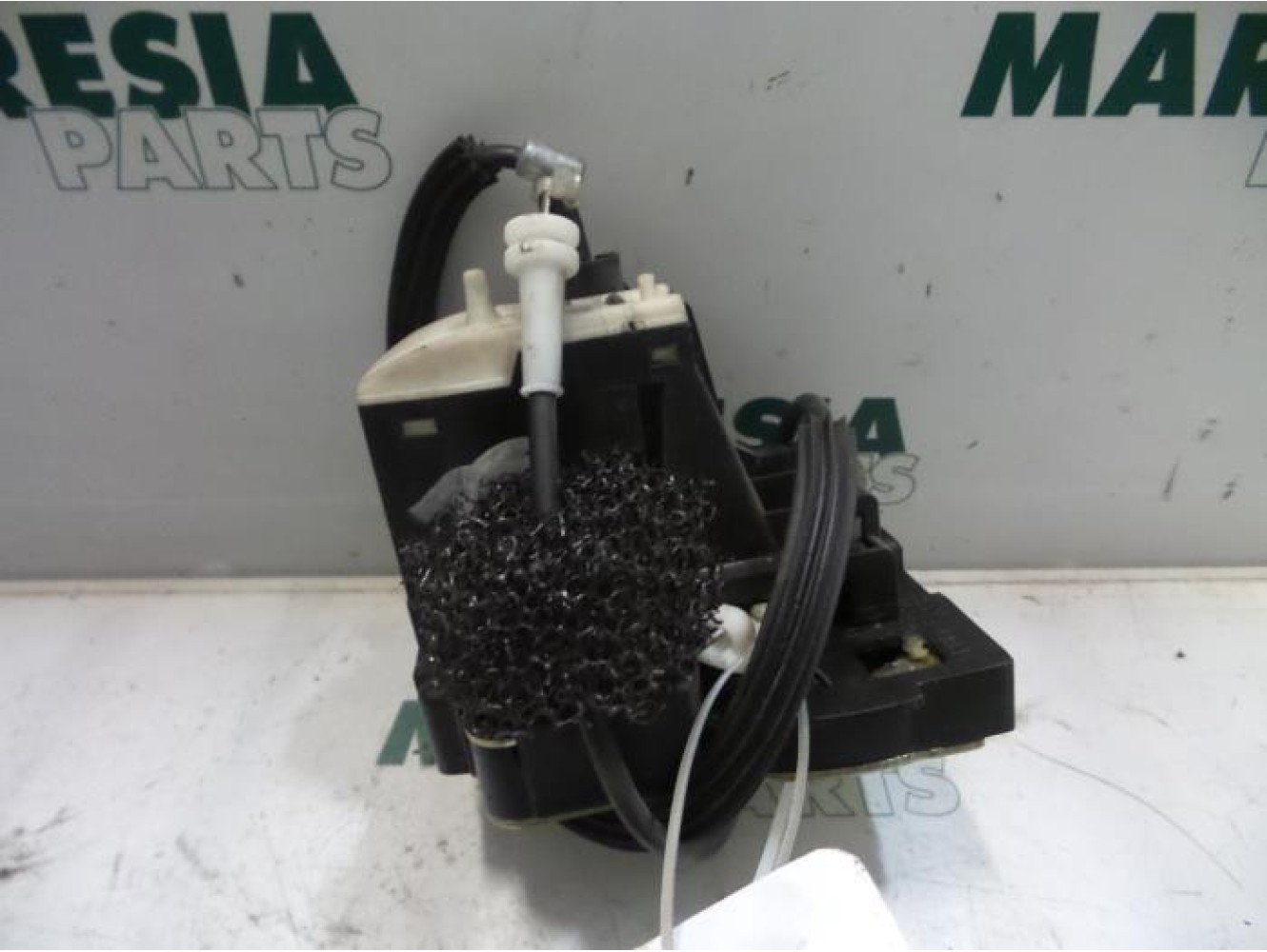 Renault - Clio - Door lock mechanism 2-door, right