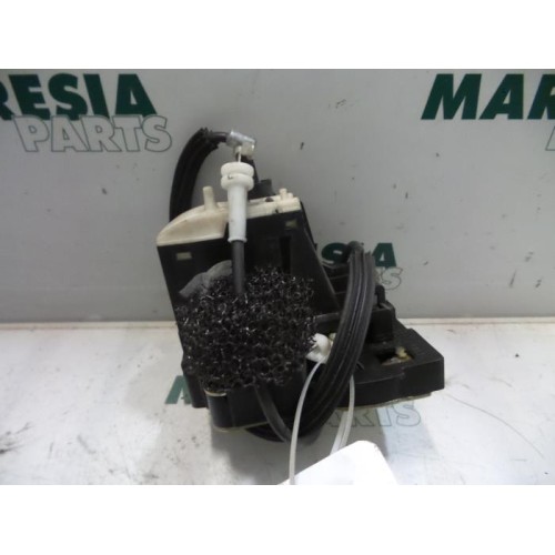 Renault - Clio - Door lock mechanism 2-door, right