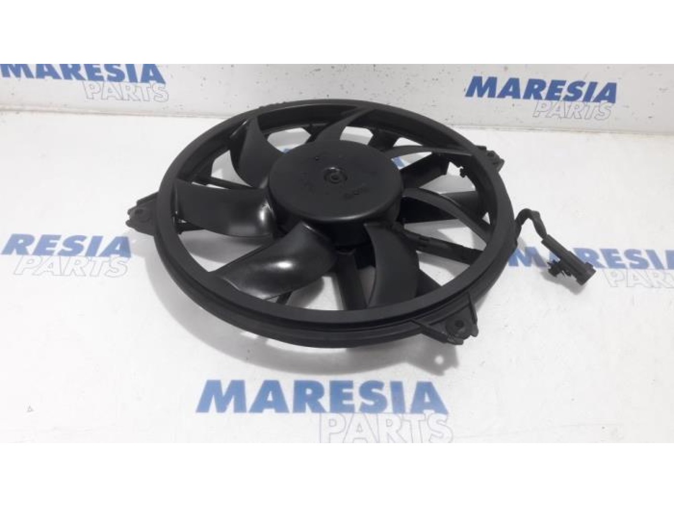 Peugeot - 5008 - Fan motor