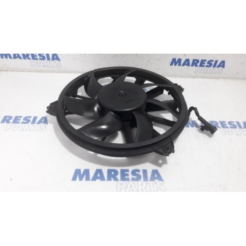 Peugeot - 5008 - Fan motor