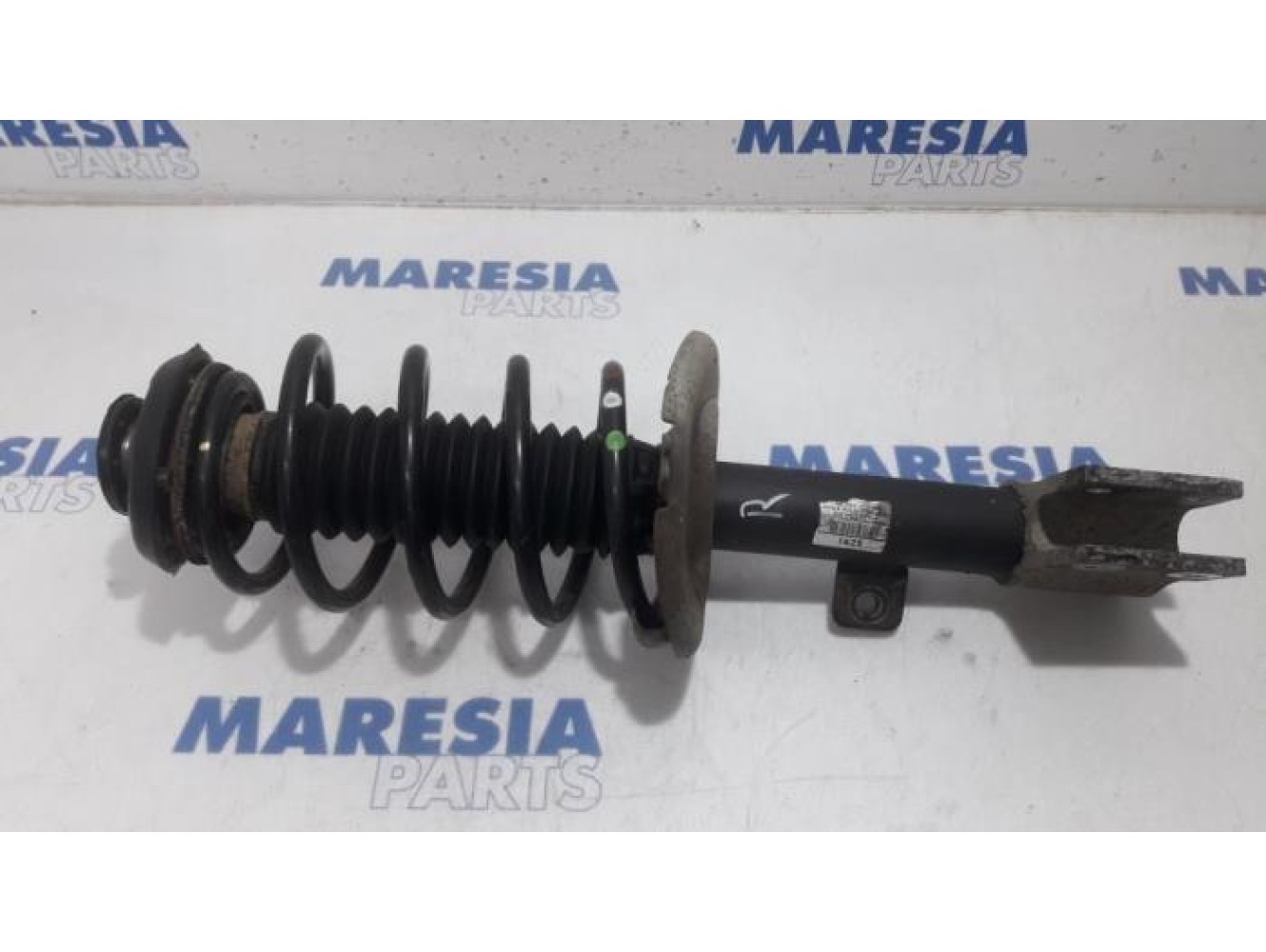 Peugeot - 5008 - Front shock absorber rod, right