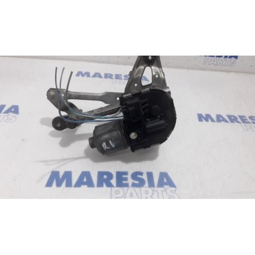 Peugeot - 5008 - Front wiper motor