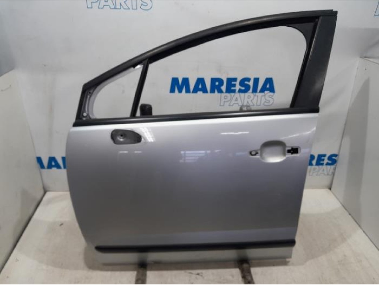 Peugeot - 5008 - Portière 4portes avant gauche