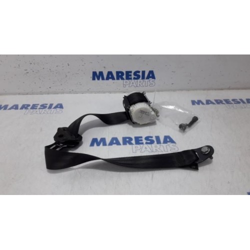 Peugeot - 5008 - Rear seatbelt, right